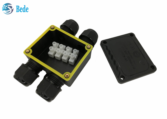 PA 66 εξωτερικό αδιάβροχο πλαίσιο 4 κανάλι IP68 450V διανομής καλωδίων κιβωτίων συνδέσεων