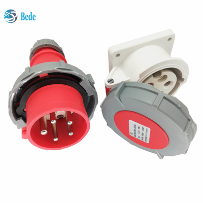 Αδιάβροχες υποδοχές 5Pins 3P+N+E 16Amp βουλωμάτων IP67 βιομηχανικές και τοποθετώντας τύπος επιτροπής 32Amp